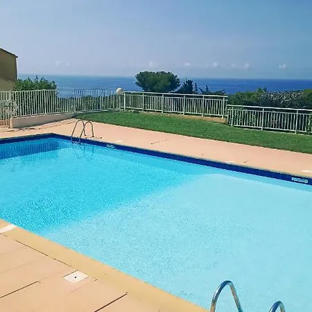 Les Cigales Bandolaises: Seaside Retreat With Pool And Private Parking Apartment *