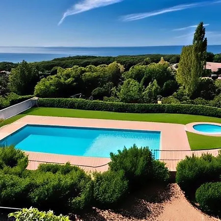 Les Cigales Bandolaises: Seaside Retreat With Pool And Private Parking Apartment Bandol